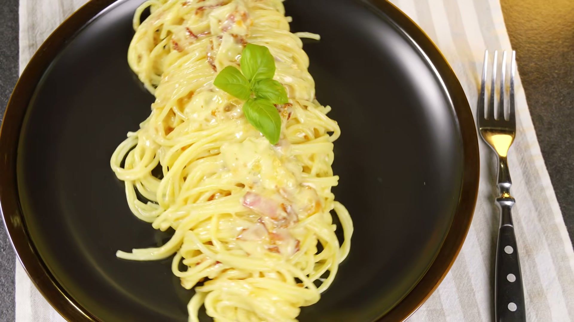 Creamy Camembert Bacon Dip