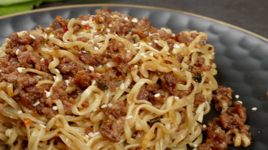 Garlic Beef Noodles