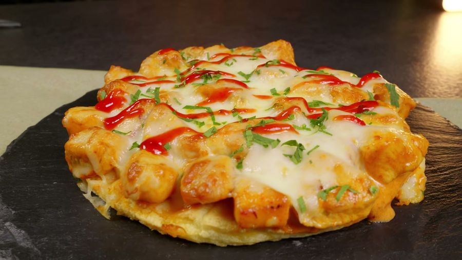 Play: Rice Crust Pizza with Buffalo Chicken Topping